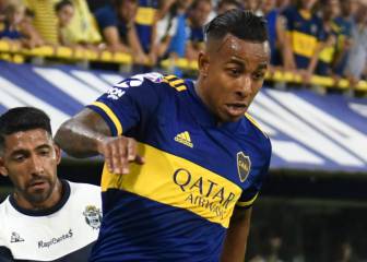 Boca Juniors busca nacionalizar a Villa o a Pérez
