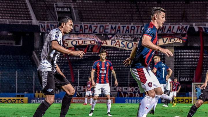 Farid Díaz, Daniel Bocanegra y Alex Mejía vuelven al fútbol en Paraguay