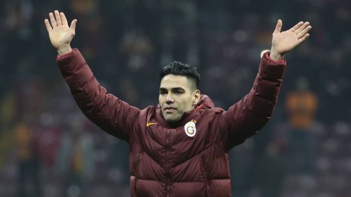 Falcao García se baja el sueldo y se quedaría en Galatasaray.