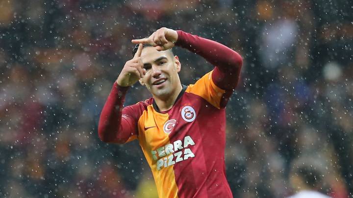 Falcao García, delantero de Galatasaray ya inició los entrenamientos con el equipo turco y espera poder brillar la próxima temporada junto a Arda Turan
