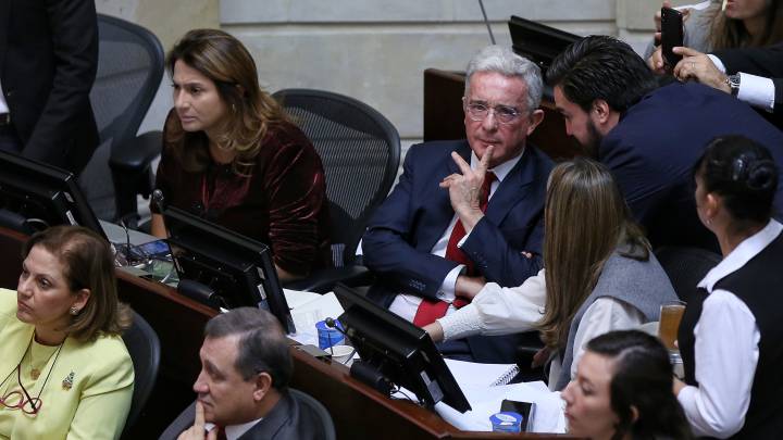 Medida de aseguramiento contra Álvaro Uribe: ¿qué pasaría si renuncia al Senado en el proceso?