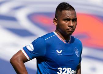 Morelos, cuestionado por Gerrard y con futuro incierto