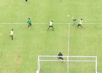 Golazo de chilena de González Lasso en práctica de Nacional
