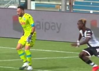 El sombrerito de Ospina al '10' del Parma para evitarse un lío