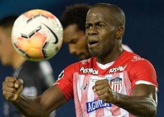 Con triplete de Carmelo, Junior golea y sigue vivo en Copa