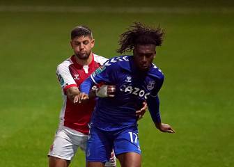 Everton vence a Fleetwood