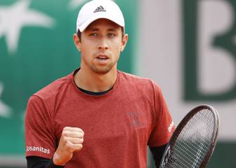 Galán avanza en Roland Garros y enfrentará a Djokovic