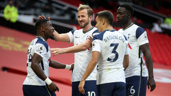 Sánchez, titular en la goleada de los Spurs en Old Trafford