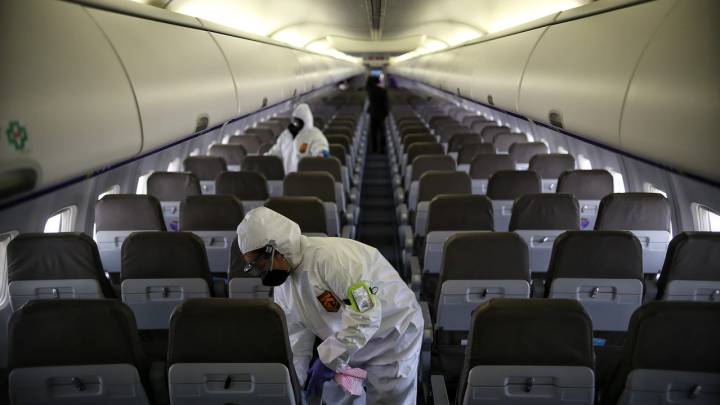 Coronavirus Colombia: ¿me puedo contagiar en un vuelo?