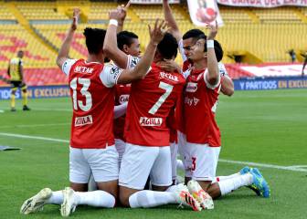 Santa Fe golea a Alianza con doblete de Jorge Ramos