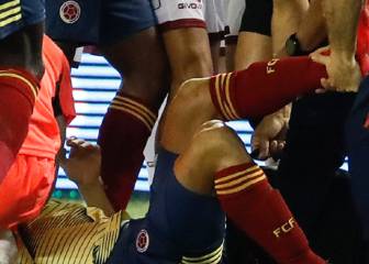 Grave lesión de Santiago Arias ante Venezuela