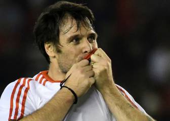 Cavenaghi halaga a Santos Borré con estas palabras