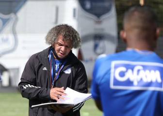 Gamero sin laterales: Estamos mirando posibilidades