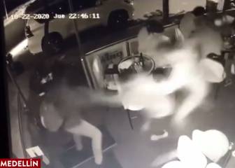 Tres hombres armados intentan robar un restaurante y salen corriendo al ver al dueño