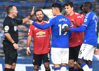 United vence a Everton, en flojo partido de James