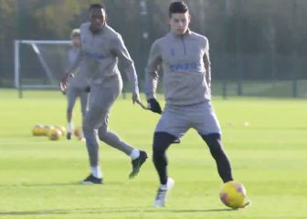 La clase de James para definir: Sutil toque y golazo en práctica