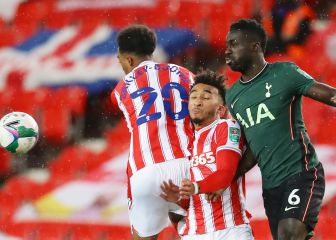 Davinson cumple y Tottenham clasifica a semis de la Carabao