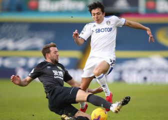 Ian Poveda se destaca en victoria del Leeds ante Burnley