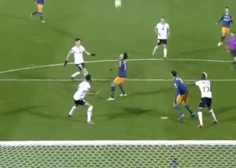 Golazo de Luis Díaz: Control en medio del área y al ángulo