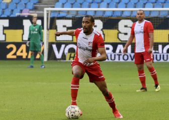 Michael Chacón deja el FC Emmen para jugar en Nacional