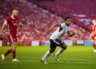 Doblete de Morelos para hacer historia en Rangers