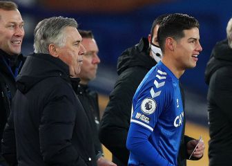 Ancelotti defiende a James