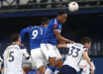 Doblete de Davinson, pero el clasificado es Everton de Mina