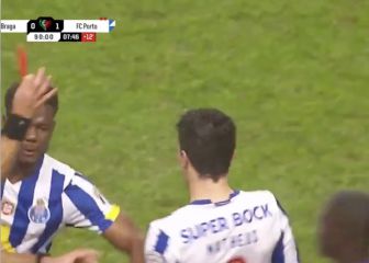 El cabezazo de Matheus Uribe para terminar expulsado al 97'