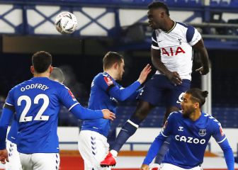 Exreferente de Tottenham critica con todo a Davinson Sánchez