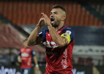 Cadavid, homenaje a su abuelo y empujón al proceso