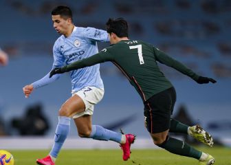 El City golea al Tottenham y sigue en la punta de la Premier