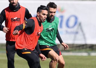 Fatih Terim deja a Falcao fuera del juego ante Alanyaspor