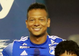 Fredy Guarín sale lesionado en el partido Junior-Millonarios