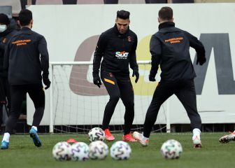 Galatasaray buscaría vender a Falcao a final de temporada