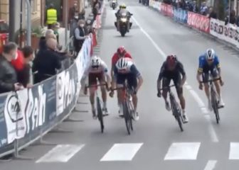 El potente sprint de Egan Bernal para ser segundo en Italia