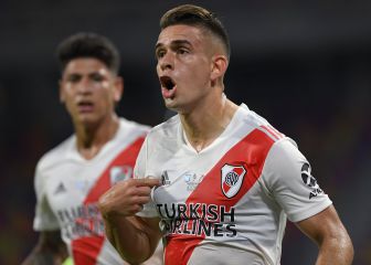 Borré abre la goleada de River para llevarse la Supercopa