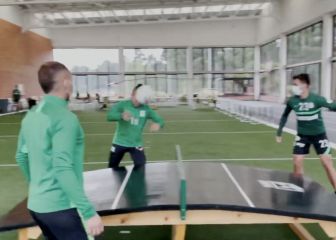 Jarlan y Vladimir, campeones de Teqball en Atlético Nacional