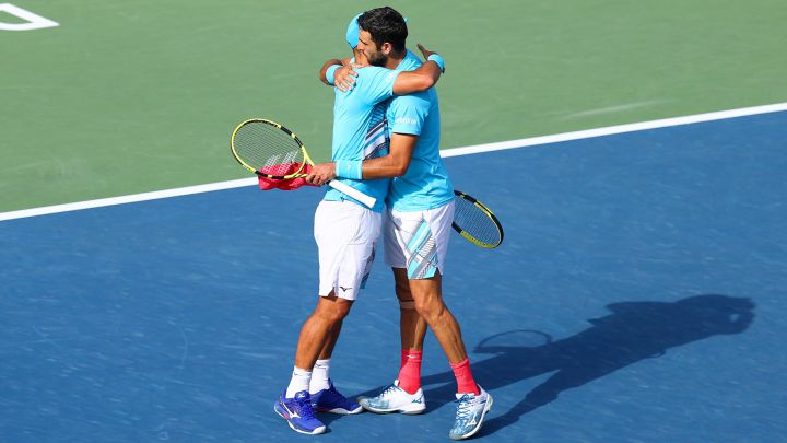 Robert Farah Y Cabal / Cabal Y Farah Subcampeones Del Masters 1000 De Cincinnati Antena 2 / Este año ha sido especial en todos, ahora toca trabajar fuerte porque estamos una fase importante y debemos estar a la altura, nosotros no nos vamos a quedar con esto, queremos lograr más cosas, expresó farah luego del triunfo.