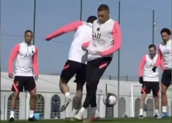 Tremendo caño de Di María a Mbappé en el rondo