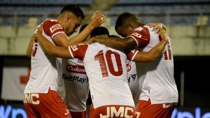 Santa Fe golea a Alianza y con 30 puntos es segundo en Liga