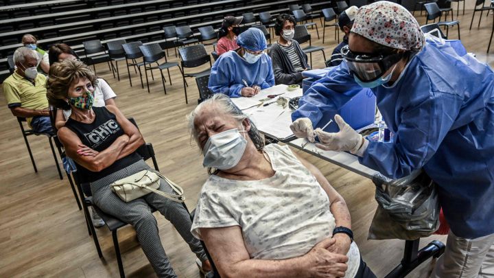 Puntos de vacunación en Medellín: ¿cuáles son los puestos, cuándo empieza y quiénes pueden vacunarse?