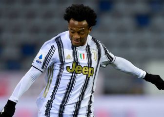 Cuadrado podría jugar como volante ante Genoa