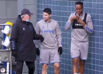 De padre a hijos... Así luce la relación Ancelotti-James-Mina