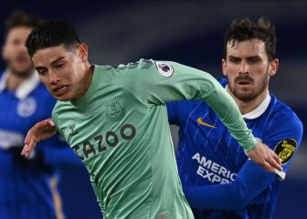 Everton empata ante Brighton y Mina sale lesionado