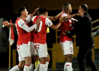 Santa Fe, local ante River a 6 mil kilómetros de El Campín