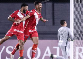 Nacional recibe otro golpe tras caer ante Argentinos