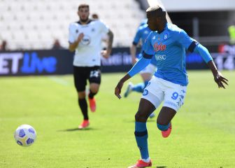 Napoli vence a Spezia y se mete en puesto de Champions