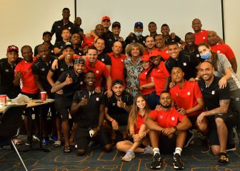 El Pibe visita concentración de América en Barranquilla