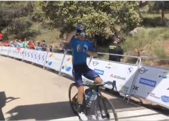 Últimos metros de Superman López para ganar la etapa reina