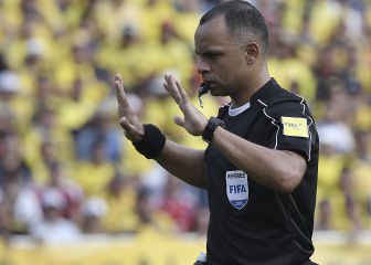Conmebol define los árbitros para los partidos de Colombia